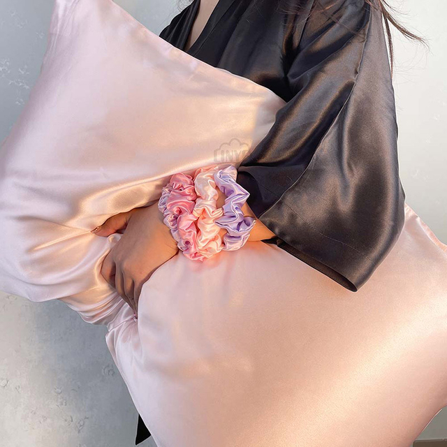 Glatter, bequemer und feuchtigkeitsspendender Kissenbezug aus Seide